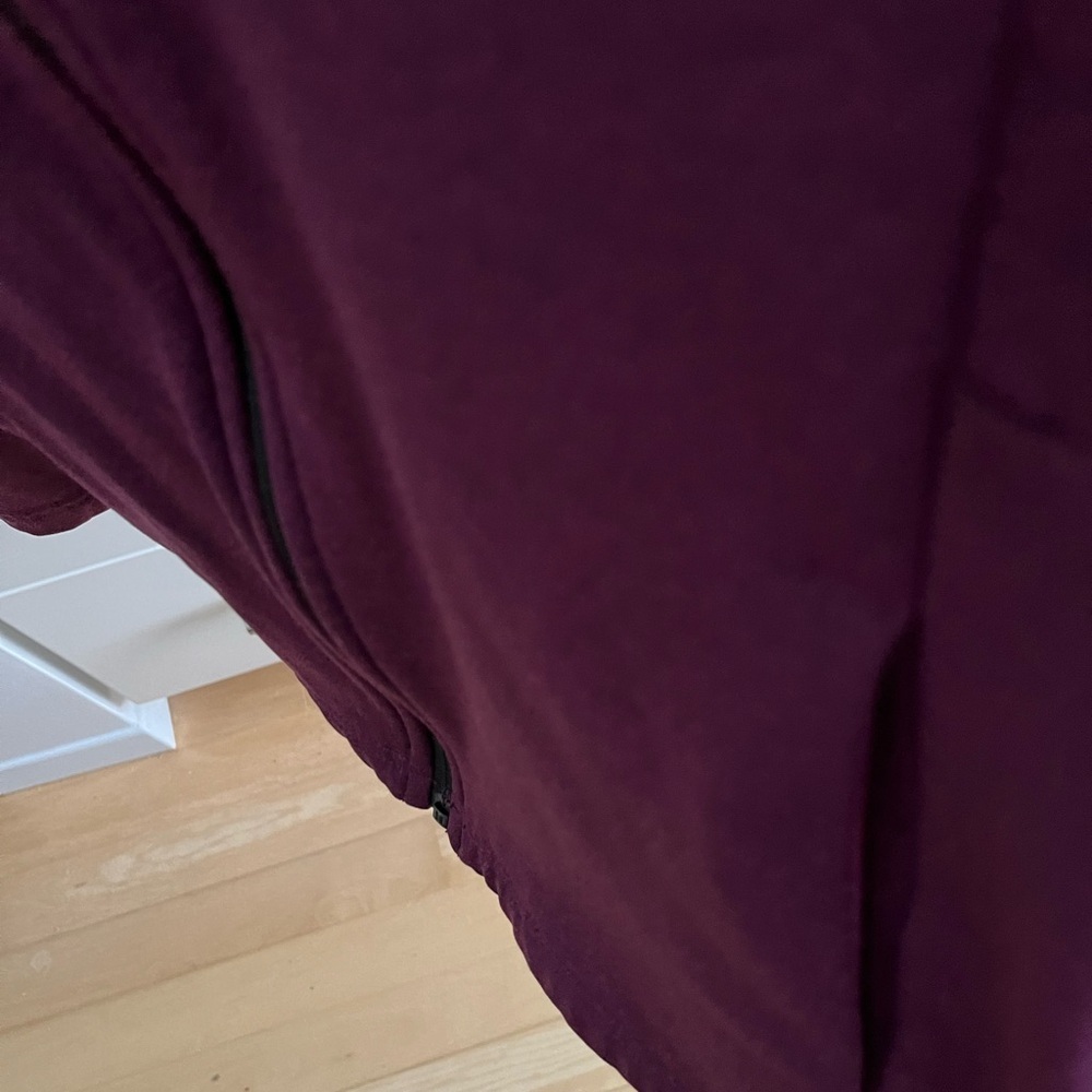 Active zip up with hood in medium - Picture 3 of 4
